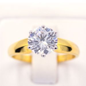 Lucky Gems แหวนทองแท้ 9k (37.5%) เพชร CZ แหวนเพชรเม็ดเดี่ยวชูเม็ดใหญ่ 2 กะรัต 9kcz108