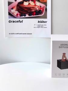 Simulated Campfire Aromatherapy Humidifier for Home Bedroom Office Desktop Large Capacity Air Humidifier and Water Replenishing Diffuser