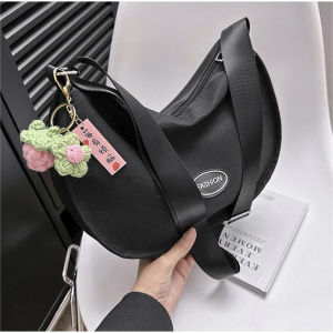 🔥กระเป๋าสะพายข้าง กระเป๋าผ้าแคนวาส สําหรับผู้หญิง 3สี high quality (ไม่มีจี้ห้อยกระเป๋า)