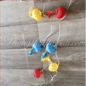 Đèn trang trí 4 màu có tua rua (20 quả/dây) 5m