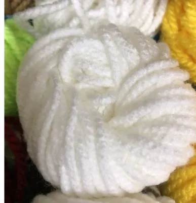 Plum Brand Wool/Rug Thread/Carpet Thread/Benang Kait Karpet/Benang Bulu Tebal/地毯毛线/粗毛线/地毯线