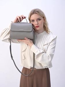 Womens genuine leather flip handbag a compact business bag for daily travel can be used as a shoulder bag or crossbody bag a large-capacity womens bag.