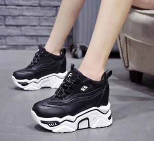 HR COLLECTION SEPATU SNEAKERS WANITA HAK TEBAL TEMALI AS 106
