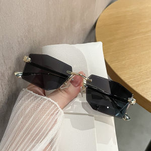 (GENTLE MOSCOT) Irregular Gradient Frameless Sunglasses Luxury Polygon Beach Shades for Women Sun Glasses