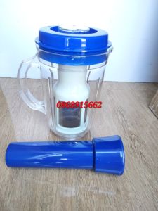 Cối xay sinh tố tặng lưới và thanh nhồi máy xay magic one krobell màu xanh