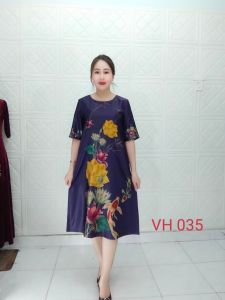 VÁY ĐẦM TRUNG NIÊN CHẤT LIỆU VẢI LỤA THƯỢNG UYỂN IN HOA 3D CAO CẤP MỀM MỊN THOÁNG MÁT SANG CHẢNH QUÝ PHÁI PHÙ HỢP VỚI TUỔI TRUNG NIÊN