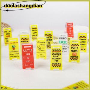 [Duola] ป้ายอะคริลิค ปล่อยให้ฉันอยู่คนเดียวฉันกำลังยุ่ง ของขวัญสำหรับตกแต่งสำนักงานที่น่าขบขันคลิปติดตั๋วบนเดสก์ท็อปสำหรับเพื่อนร่วมงาน