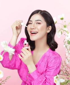 Scarlett Whitening Glowtening Serum: Mengenal Serum Wajah untuk Keglowan & Pemutihan