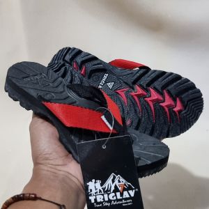 Sandal triglav outdoor selop gunung pria wanita terbaru karet anti selip cewek cowok hikking keren