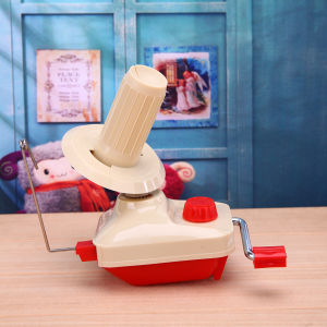 Portable Manual Yarn Winder for Knitting and Crocheting Hand Operated String Winder with Ergonomic Design