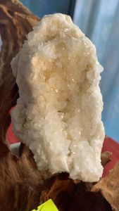 hốc đá Thạch Anh trắng clear quartz pha lê tự nhiên thiên nhiên lấp lánh năng lượng cao 305