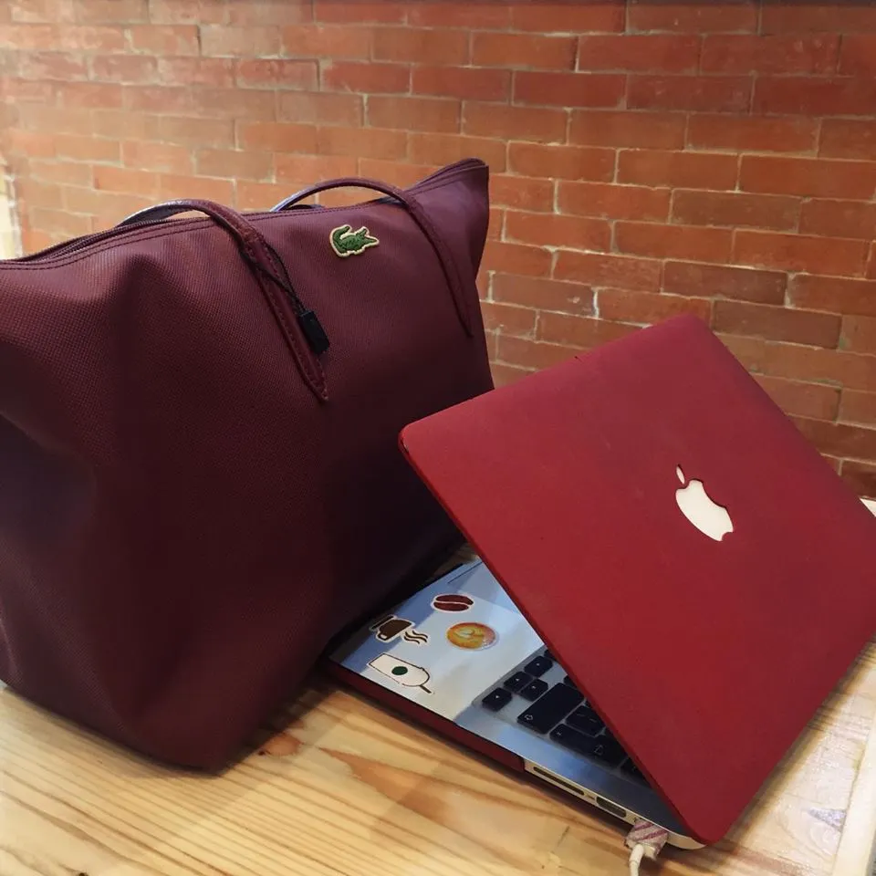 Maroon macbook air case best sale