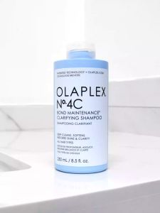 Dầu Gội Làm Sạch Sâu & Bảo Vệ Màu Tóc OLAPLEX No.4C/No.4P 250ml - Công Thức Đặc Biệt Giúp Trung Hòa Ố Vàng Giữ Màu Tóc Tươi Sáng Lâu Hơn Và Mang Lại Độ Bóng Mượt Tự Nhiên