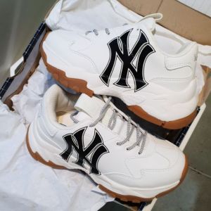 [Fullbox + Tất + Lọ tẩy trắng] Giày thể thao mới 2025 MLB NY viền đen đế nâu 36-44