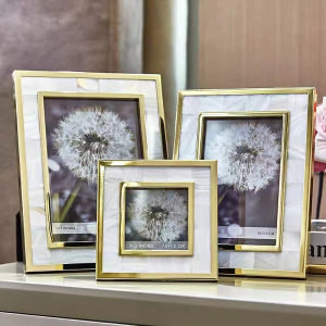 EyreLumut Lemon meja bingkai foto mewah ringan modern 6 inci 7 inci kreatif foto pernikahan kamar tidur ornamen foto dekoratifMoss lemon modern luxury photo frame 6 inch 7 inch three-dimensional creative wedding photo bedroom decorative photo