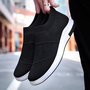 New Men Summer Korean Style Slip On Black Rubber Shoes Lightweight Comfortable Flat Low Cut Casual Sports Shoes For Men