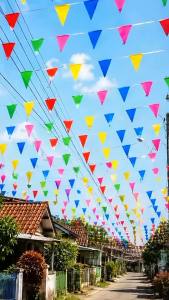 【150PCS】100M Triangle Flag Bunting Colorful Banner Garland Party Decoration Indoor Outdoor Wedding Birthday