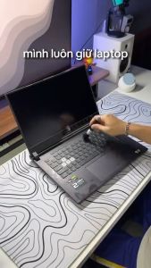 Bộ Vệ Sinh 8 Món Cho Laptop Bàn Phím Điện Thoại Ống Kính Máy Ảnh Chuyên Nghiệp