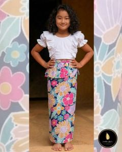Flower Printed and white puff sleevesTraditional Lama Saree for small girls 2026 -L