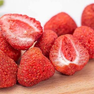 【CRISPY】Korea Freeze Dried Strawberry Healthy Snacks 韩国冻干草莓脆 健康食品