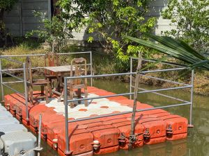 ทุ่นลอยน้ำพลาสติกมือสอง จำนวน 40 ลูก ขนาด กว้าง2.5 เมตร ยาว 4 เมตร มีราวกันตก