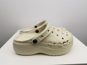 Celebrity-Style Shoes Cloud-Puff Whale Hole Shoes Summer Thick-Soled Outdoor Sandals For Men And Women Beach Slippers