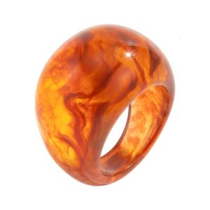 Contemporary Ombres Pattern Resin Rings Ergonomic Shape Artistic Accessory Comfortable Wear Rings for Fashion Looks
