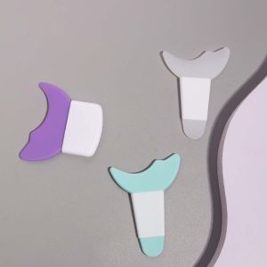BAIXL 1Pcs Lazy Crease Line Kit Assist Women Beginner Shaping Stencils Beauty Tool Eyeshadow Shaper Pad Eyeliner Template Mascara Baffle