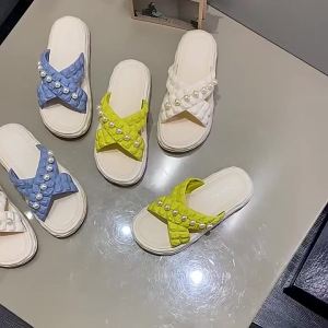 [Free Shipping] New Stylish WomenS Summer Beach Sandals With Pearl Chains Flat Slip-On Sandals For Outdoor Wear