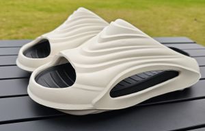 Korean EVA soft mens color blocking beach driving wear-resistant outdoor wear ins trendy basketball slippers