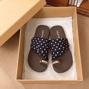 Free Shipping 2026 New Polka Dot Flip-Flops For Women Summer Outdoor Wear Versatile Retro Soft-Soled Flat Sandals For The Beach