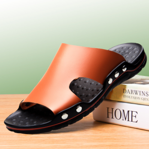 Leather Slippers For Men original adults black Outdoor Anti-Slip Casual Shoes Soft Sole Beach Sandals Cheap Anti-virus Slippers Slides