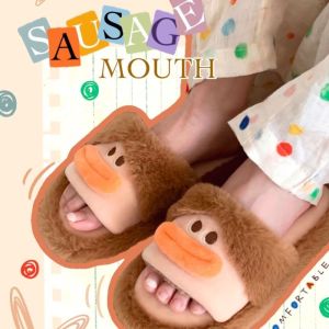 QIWANBA19 น่ารักน่ารักๆ รองเท้าแตะริมฝีปากรูปไส้กรอก นุ่มนุ่มๆ พื้นรองเท้าหนา สไลด์นุ่มฤดูหนาว แฟชั่นสำหรับผู้หญิง เงียบไร้เสียง รองเท้าแตะเส้นเดียวริมฝีปากหนาหรูหรา บ้านในบ้าน