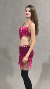 Dây xích eo múa bụng khăn quấn eo tập luyện dây ruy băng phong cách Âu Mỹ đính hạt sequin dày dặn dùng cho múa bụng quảng trường bán sỉ trên.