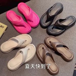 [Free Shipping] Summer Flip-Flops For Women 2026 Non-Slip Soft-Soled Lightweight Versatile Beach Sandals For Outdoor Wear