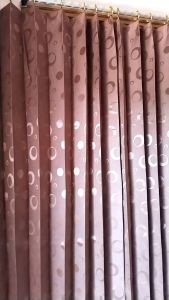 Gorden Polkadot Plisket Cantolan Kawat: Gaya & Fungsi