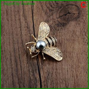 AngelCity Fashion Store antanciepp Insect Series Brooch Delicate Little Bee Brooches Rhinestone Pin Jewelry