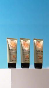 Clearance Sale3W Clinic Intensive UV Sun Cream Refreshing Anti UV Sunscreen SPF50 PA+++ 70ml Moisturising And Soothing