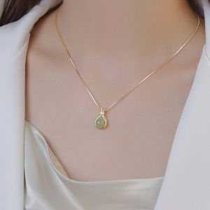 TERBARU Kalung Titanium Wanita Liontin Bulat Hijau Korean Style Anti Luntur Dan Anti Karat
