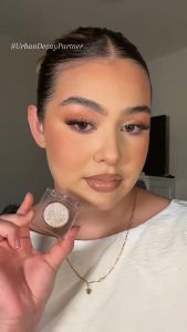 Phấn mắt Urban Decay 24/7 Moondust Glitter Eyeshadow Singles 1.8g