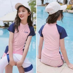 ชุดว่ายน้ำเด็กผู้หญิง เซ็ตเสื้อกางเกง มีซับใน เหมาะกับช่วงอายุ2-4ปี เด็กใส่น่ารักกระชับสัดส่วน ผ้าใส่สบาย แห้งเร็ว ผ้าไม่หนาไม่บาง สินค้าพร้อมส่ง