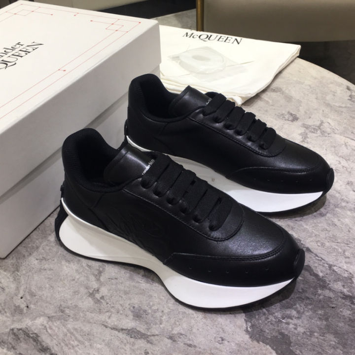 ALEXANDER MCQUEEN Rint Runner Black leather sports running old