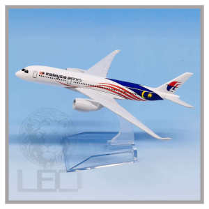 LEO 16cm 1:400 Malaysia Airlines 350 airplane models toys for kids car for kids kids toys toys for boys