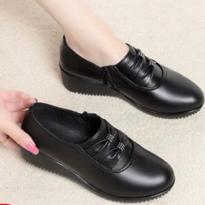 [Free Shipping] Size 41 Soft Leather Womens Shoes Soft Sole Mid-Heel Womens Flats Shoes for Elderly Women Large Size Leather Shoes Zhongfangsu.