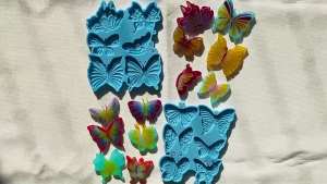 แม่พิมพ์หล่อเรซินอเนกประสงค์แม่พิมพ์จี้สร้อยคอแม่พิมพ์อีพ็อกซี่รูปผีเสื้อเหมาะสำหรับสร้างพวงกุญแจ