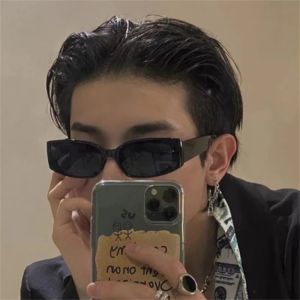 Retro Oval Frame Sunglasses UV Protection Shades Women Men Eyeglasses Small Frame Black Sunglasses