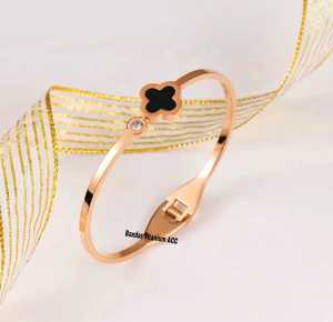 GELANG TANGAN TITANIUM MODEL BANGLE BUNGA HITAM PERMATA ANTI LUNTUR & ANTI KARAT (COD)