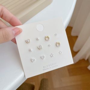 Small Stud Earrings Set for Women Mini Crescent Star Piercing Earrings Silver Color Simple Elegant Geometric Heart Earrings Girlfriend Jewelry Gift