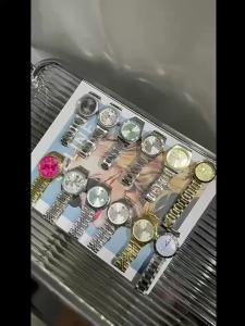 Womens Vivienne Broken Ice Blue Queen Mother Saturn นาฬิกาแฟชั่นสไตล์โรสเรด