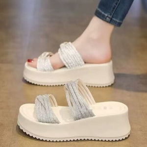 Free Shipping WomenS Rhinestone Flip-Flops 2026 Summer Outdoor Thick-Soled Height-Increasing Sandals Versatile For Pairing With Skirts Beach Shoes